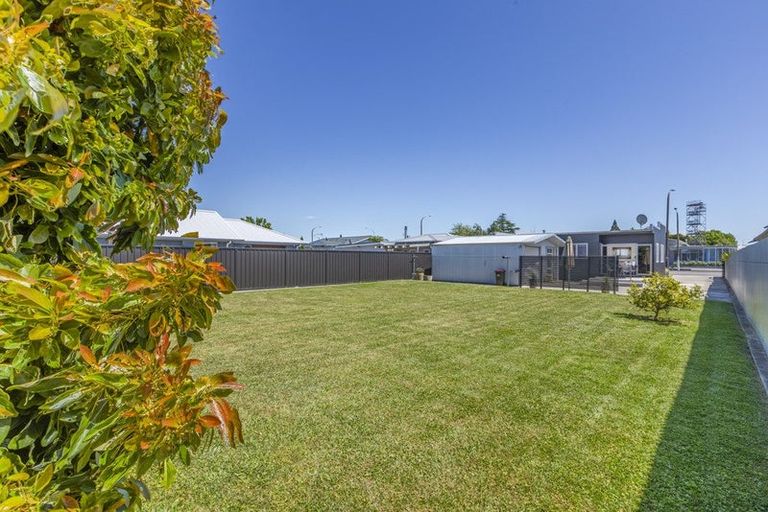 Photo of property in 11 Taradale Road, Marewa, Napier, 4110