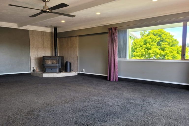 Photo of property in 18 Reynella Drive, Massey, Auckland, 0614