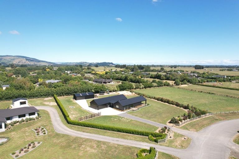 Photo of property in 18 Oriwa Lane, Levin, 5571