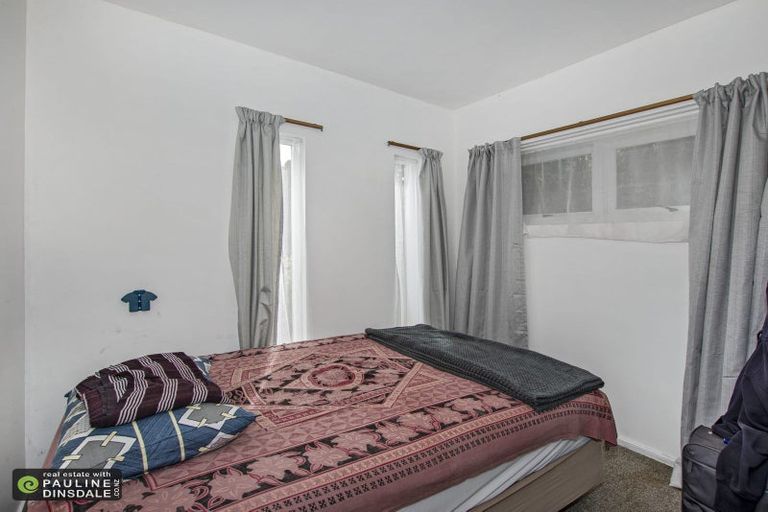Photo of property in 24 Mountain Road, Morningside, Whangarei, 0110