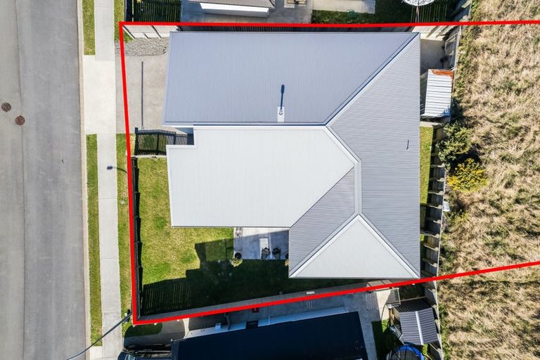 Photo of property in 13 Atherton Terrace, Churton Park, Wellington, 6037