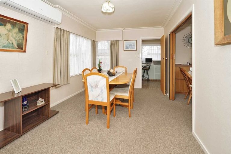 Photo of property in 6 Stewart Place, Melville, Hamilton, 3206