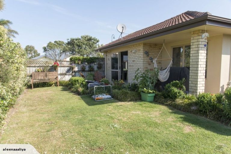 Photo of property in 11 Blackwood Drive, Wattle Downs, Auckland, 2103