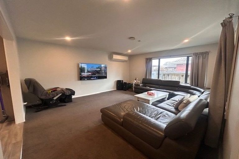 Photo of property in 68 Dunedin Street, Redwood, Christchurch, 8051