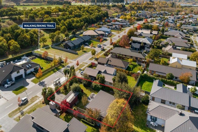 Photo of property in 32 Sylvan Street, Lake Hayes, Queenstown, 9304