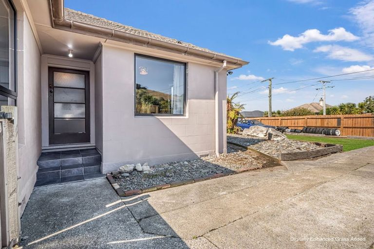 Photo of property in 18 Harlech Street, Oamaru North, Oamaru, 9400