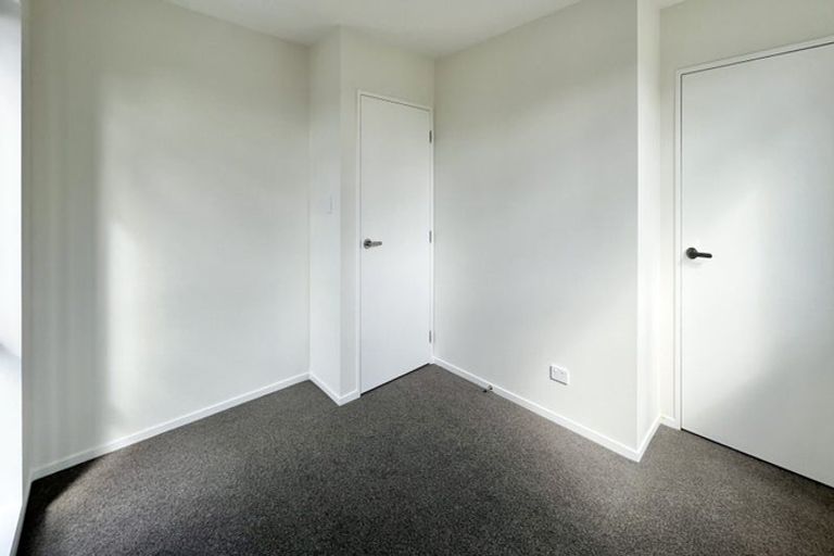 Photo of property in 1/25 Jabuka Street, Glen Eden, 0602