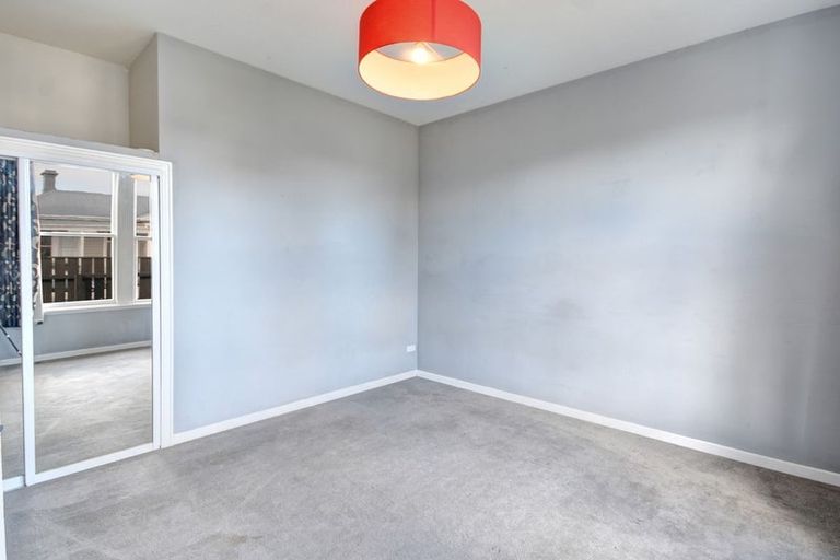 Photo of property in 35 Wesley Street, South Dunedin, Dunedin, 9012