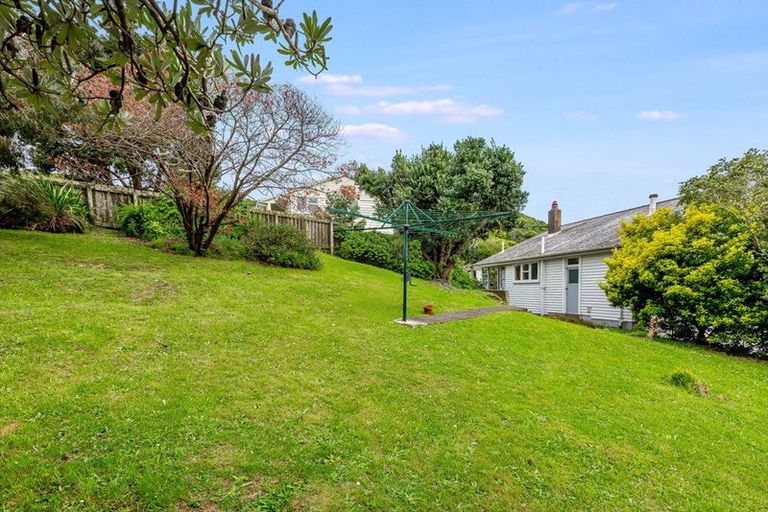 Photo of property in 17 Aparangi Crescent, Elsdon, Porirua, 5022