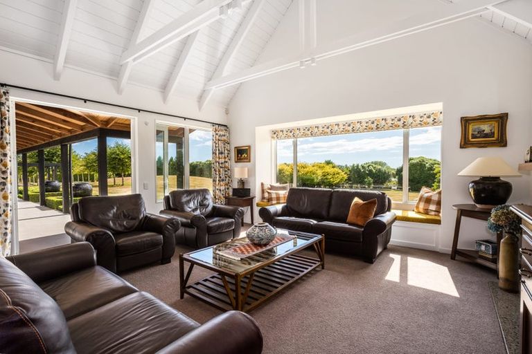 Photo of property in 67 Tarahunga Road, Levin, 5571