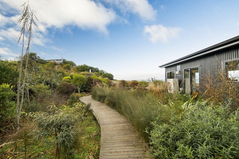 Photo of property in 46 Esplanade, Kaka Point, 9271