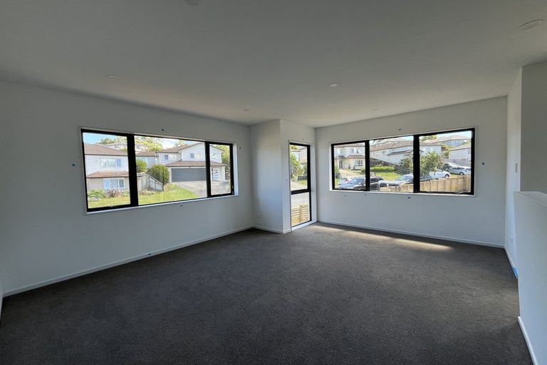 Photo of property in 10c Mantra Road, Massey, Auckland, 0614