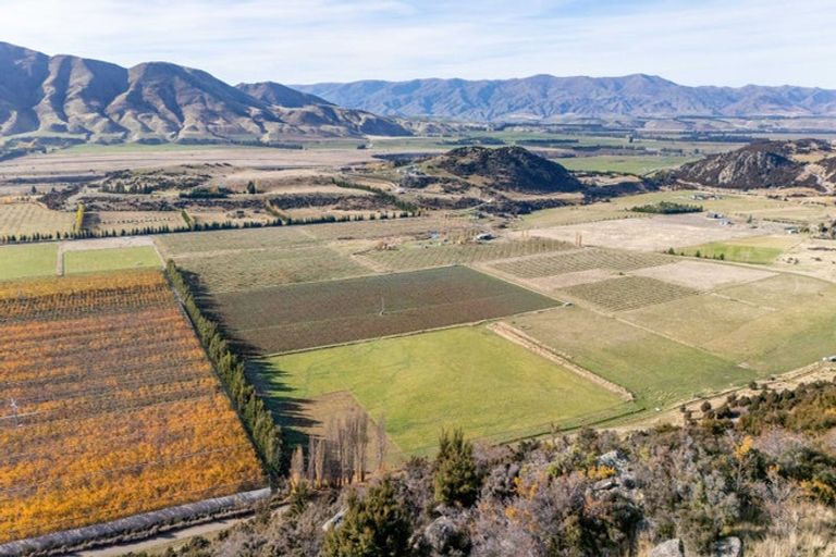 Photo of property in 132 Willowbank Road, Queensberry, Cromwell, 9383