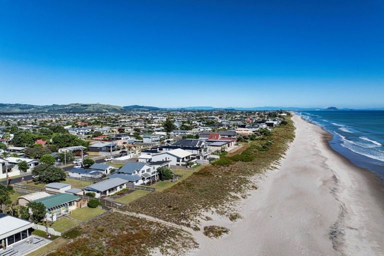 Photo of property in 91 Karewa Parade, Papamoa Beach, Papamoa, 3118