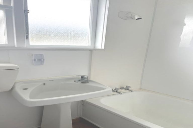 Photo of property in 388-390 George Street, Stokes Valley, Lower Hutt, 5019