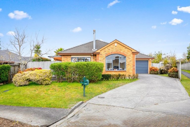 Photo of property in 8 Russett Grove, Henderson, Auckland, 0612