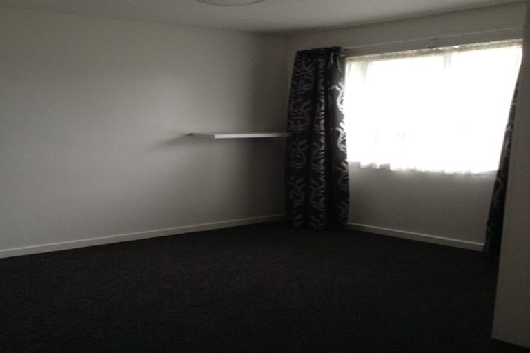 Photo of property in 2/39 Waimairi Road, Upper Riccarton, Christchurch, 8041