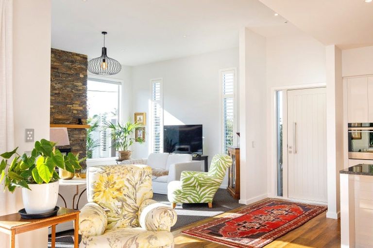 Photo of property in 24a Golding Road, Taradale, Napier, 4112