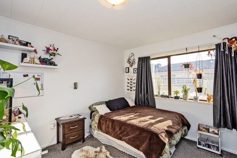 Photo of property in 92 Gladstone Terrace, Gladstone, Invercargill, 9810