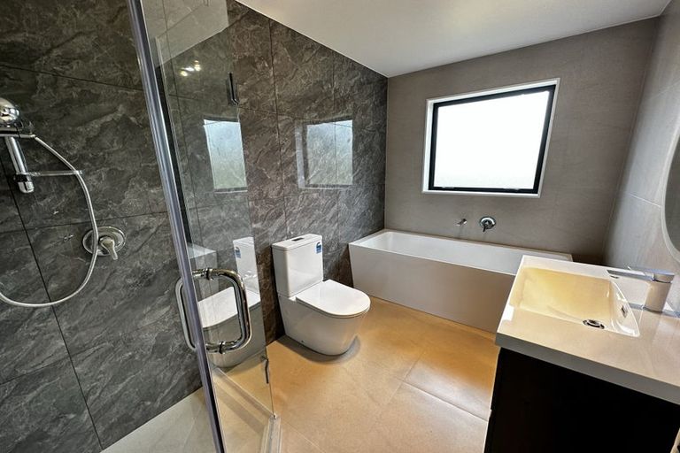 Photo of property in 8 Snuggery Loop, Orewa, 0931