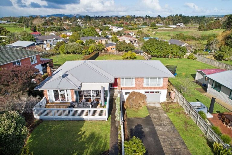 Photo of property in 95 Kitchener Road, Waiuku, 2123