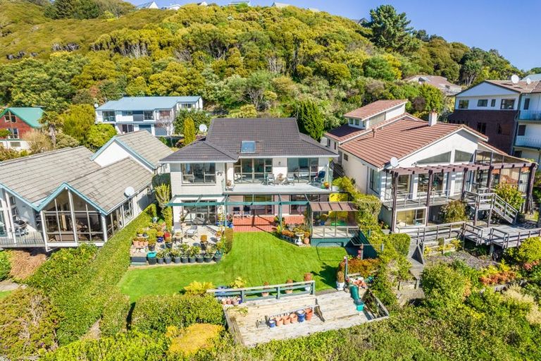 Photo of property in 36 Leeward Drive, Whitby, Porirua, 5024