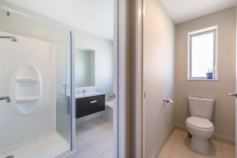 Photo of property in 21 Marlowe Place, Rolleston, 7614