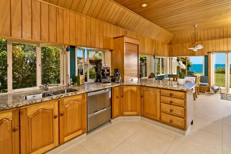 Photo of property in 27 Clifton Road, Hauraki, Auckland, 0622