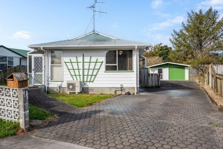 Photo of property in 30 Arawhata Road, Paraparaumu, 5032