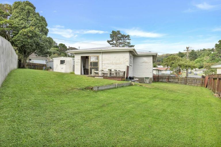 Photo of property in 75 Hampshire Street, Cannons Creek, Porirua, 5024