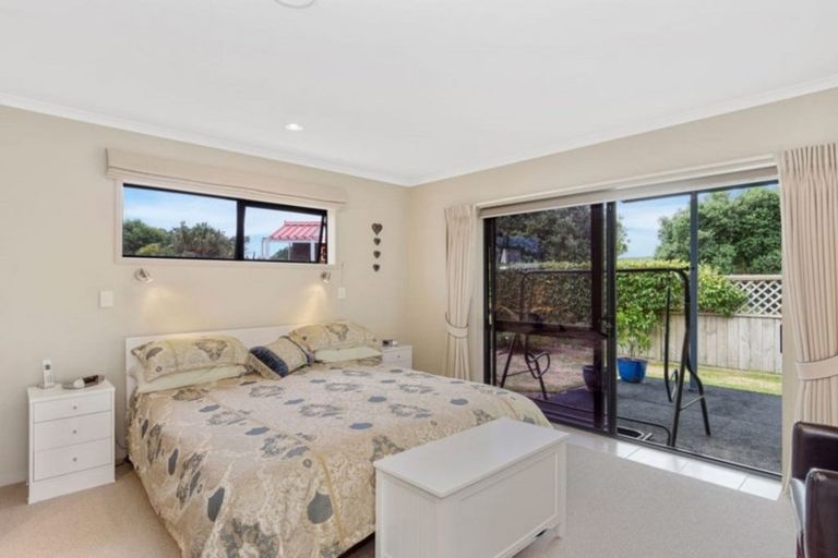 Photo of property in 51 Pirika Place, Papamoa Beach, Papamoa, 3118