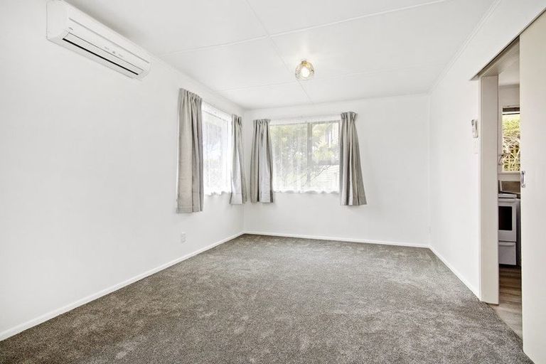 Photo of property in 36 Fantame Street, Cannons Creek, Porirua, 5024