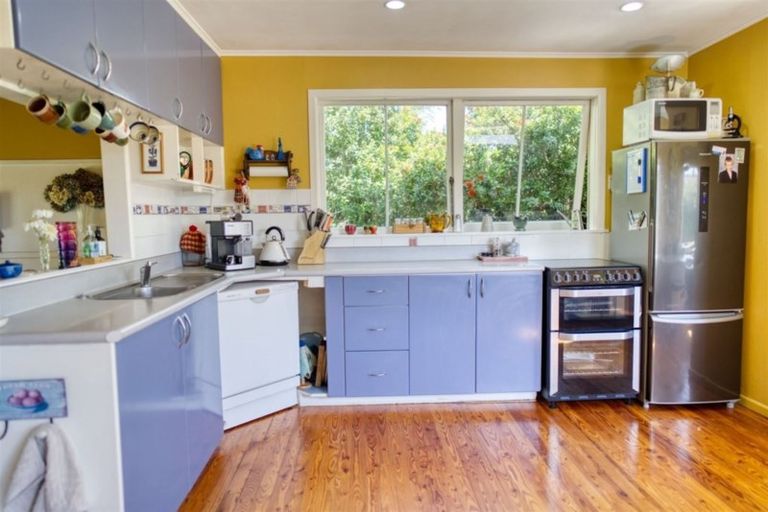 Photo of property in 55 Spencer Avenue, Maketu, 3189