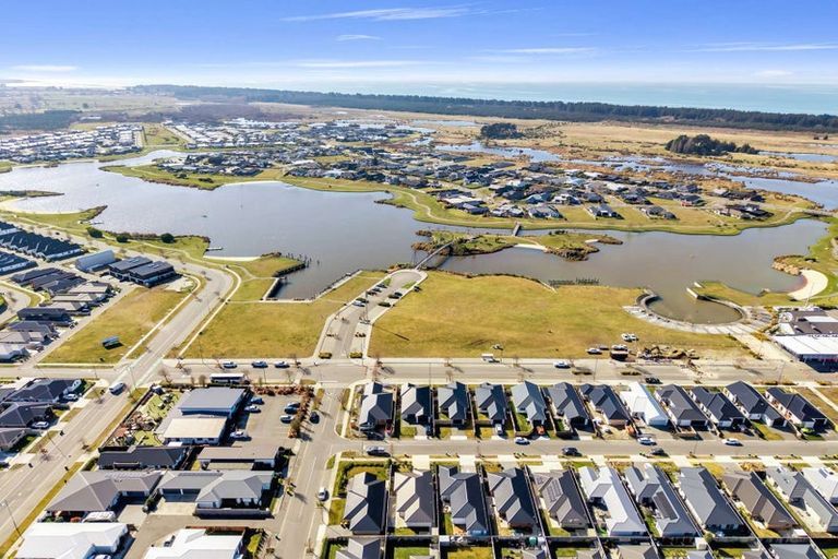 Photo of property in 37 Waituna Street, Pegasus, 7612