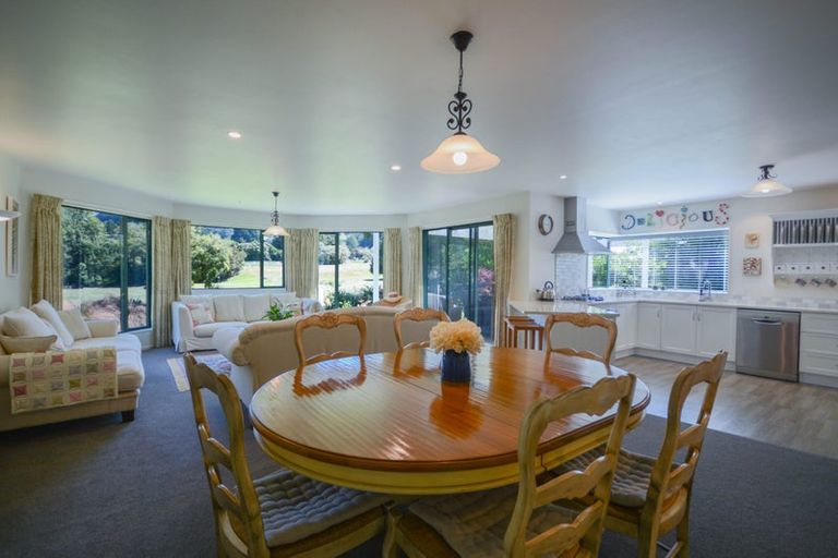 Photo of property in 39b Pawsons Valley Road, Duvauchelle, 7581