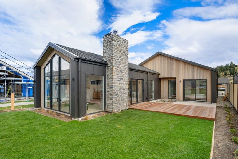 Photo of property in 119 Wooing Tree Avenue, Cromwell, 9310