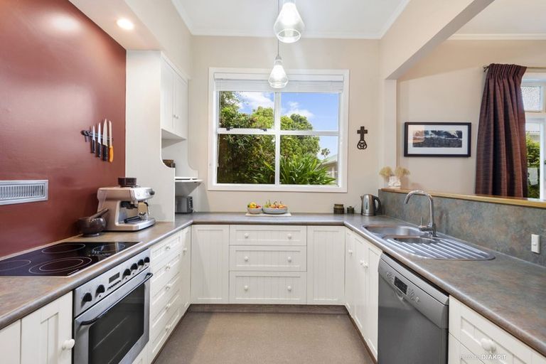 Photo of property in 58 Mitchell Street, Brooklyn, Wellington, 6021