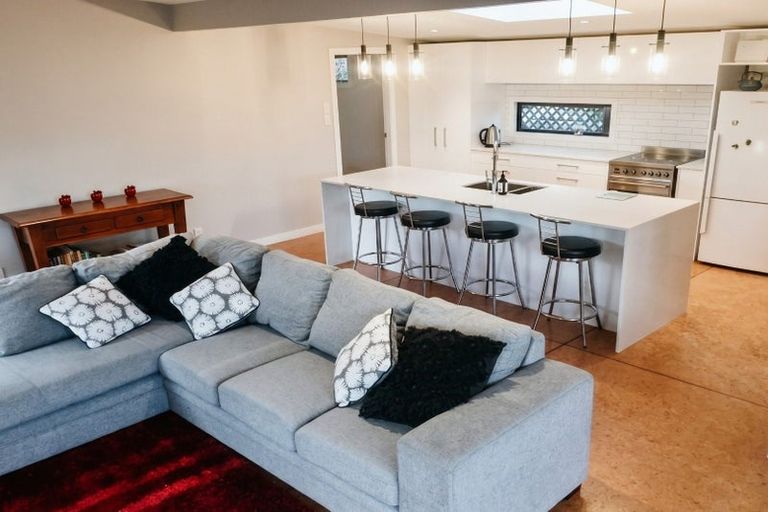 Photo of property in 6 Hohiria Street, Waikanae Beach, Waikanae, 5036