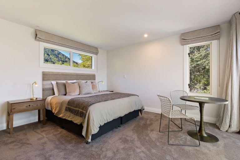 Photo of property in 28 Baywaters Lane, Closeburn, Queenstown, 9371