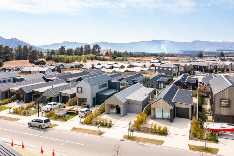 Photo of property in Northlake, 30 Lindis Road, Wanaka, 9305