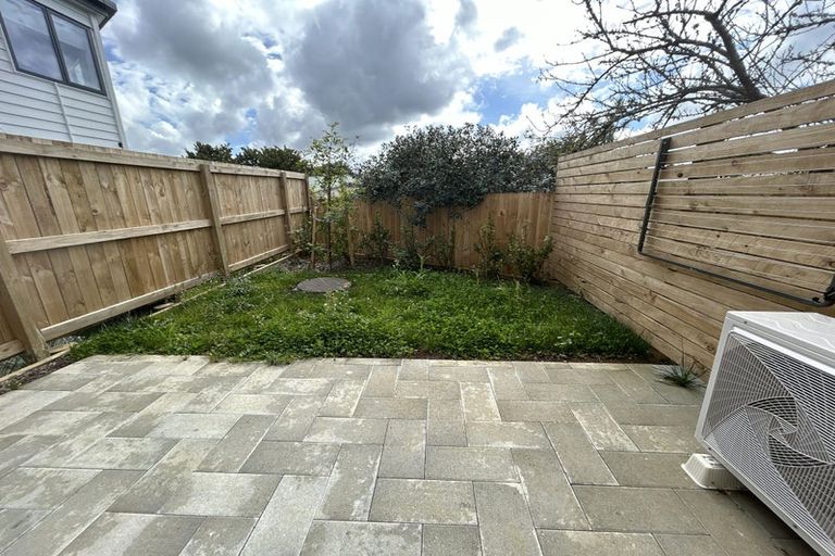 Photo of property in 20 Whati Lane, Henderson, Auckland, 0612