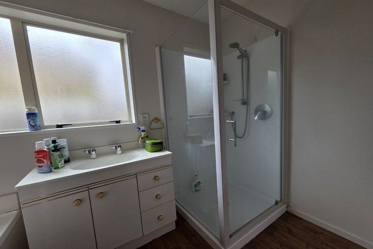 Photo of property in 72 Blighs Road, Strowan, Christchurch, 8052