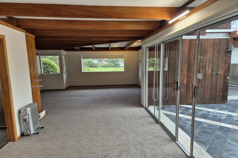 Photo of property in 39 Lucknow Terrace, Khandallah, Wellington, 6035