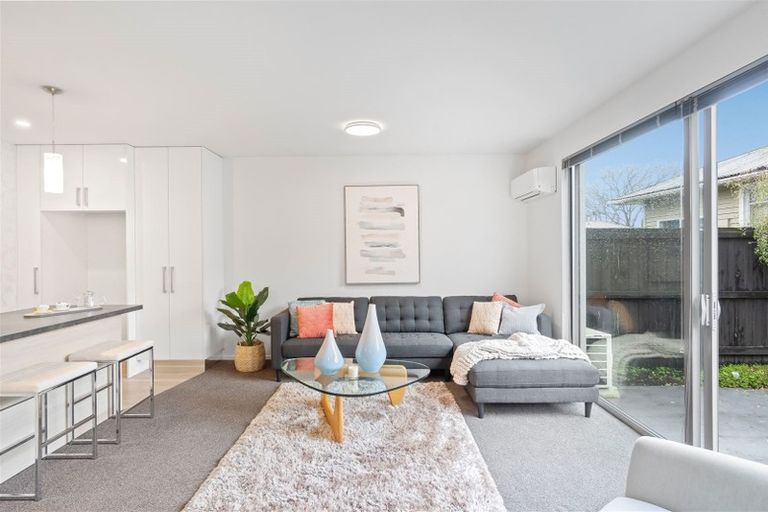 Photo of property in 2/670 Ferry Road, Woolston, Christchurch, 8023