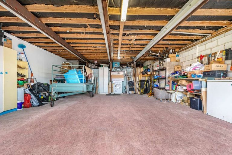 Photo of property in 1 Clyde Street, Utuhina, Rotorua, 3015