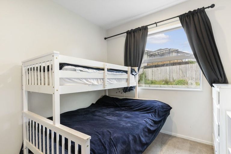 Photo of property in 35 Harriet Johnston Drive, Pokeno, 2402