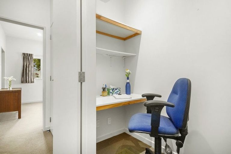 Photo of property in 15 Paparoa Crescent, Aotea, Porirua, 5024