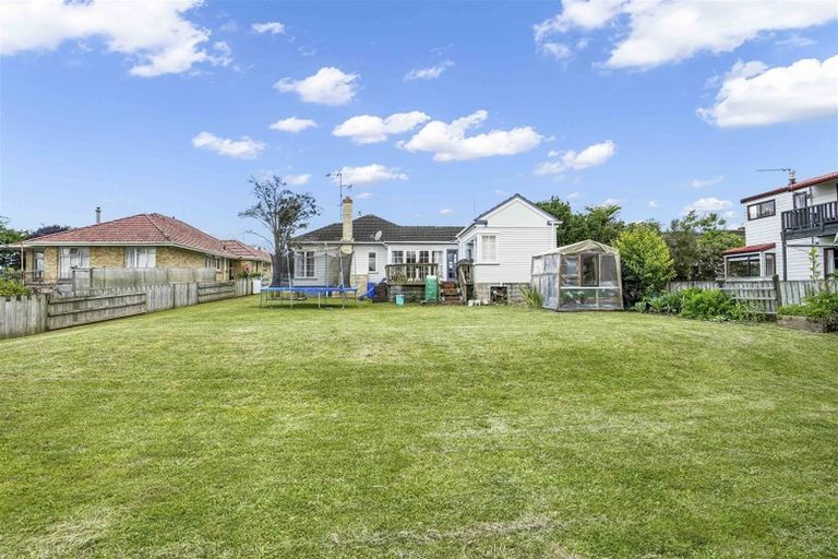 Photo of property in 3 Tarbett Road, Hillcrest, Hamilton, 3216