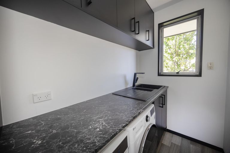 Photo of property in 124 Perth Street, Holmes Hill, Oamaru, 9401