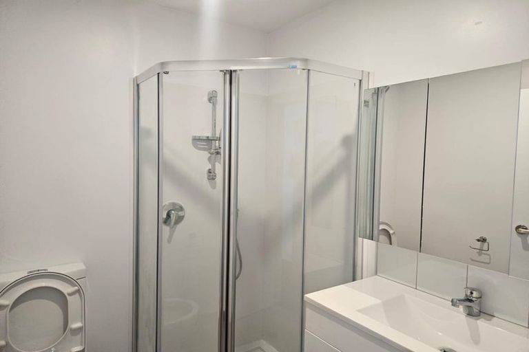 Photo of property in 206/28b Eileen Newey Place, Henderson, Auckland, 0612
